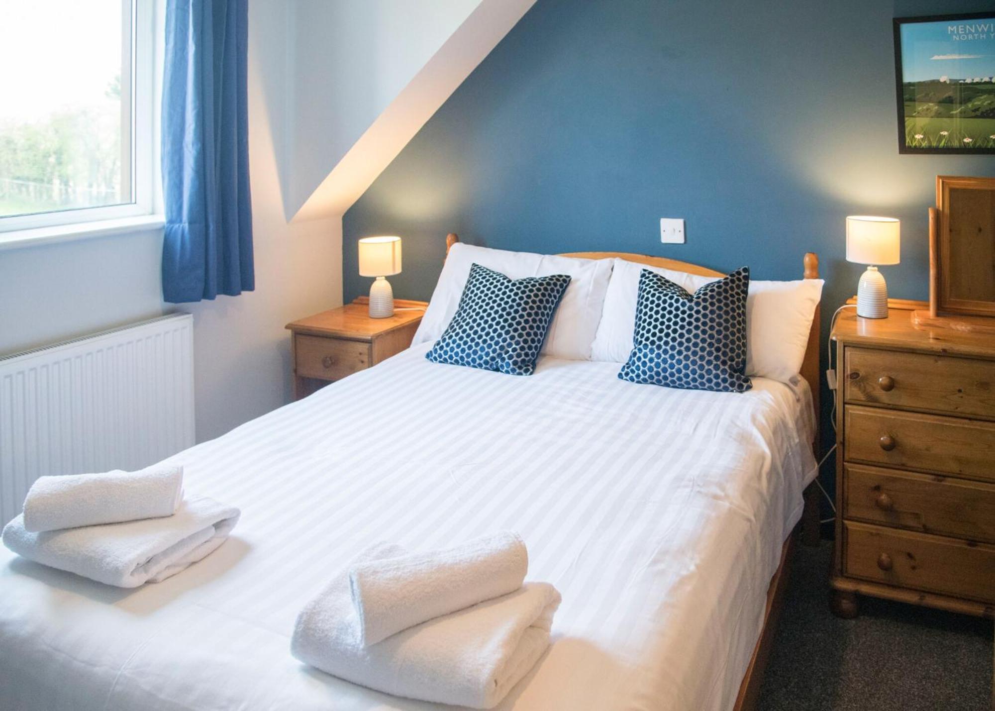 White Rose Country Cottages Thormanby Экстерьер фото